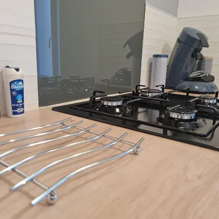 T2 Centre Apartment *